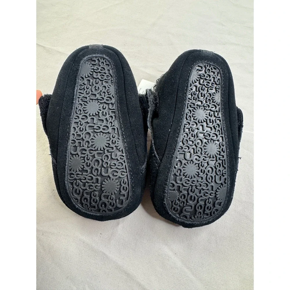 UGG tasman braid